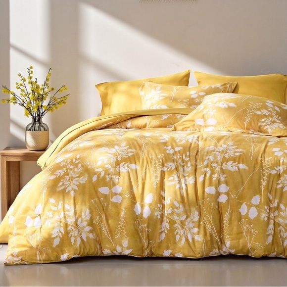 NEW Anthro 7 Piece Yellow Floral Boho Queen / King Bedding Comforter & Sham Set